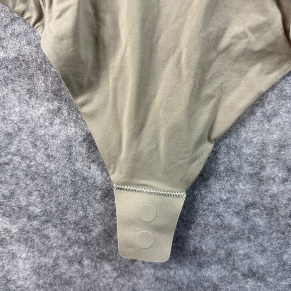 Lululemon Ultra Soft Nulu Turtleneck Bodysuit RVSN River Stone Grey Tan Size XS - Picture 3 of 10